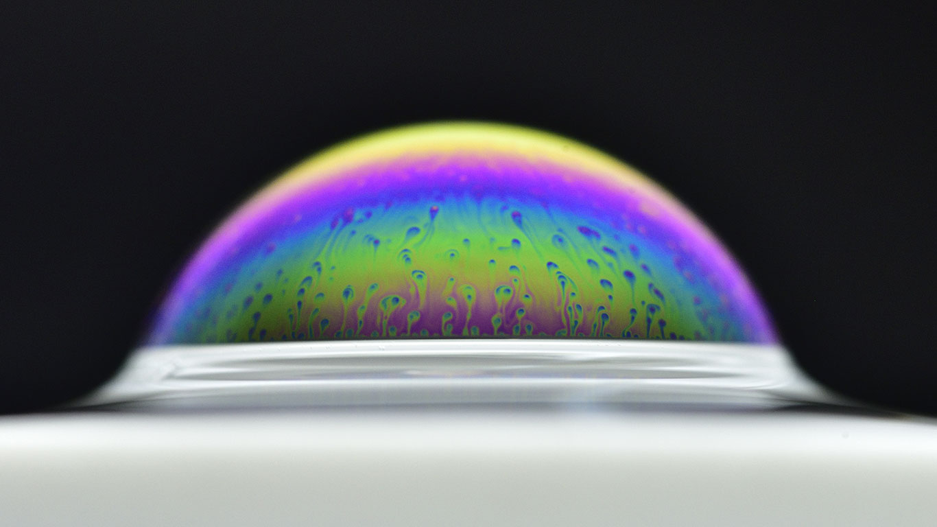 Splendeurs et misères d'une bulle de savon - La preuve par l'image